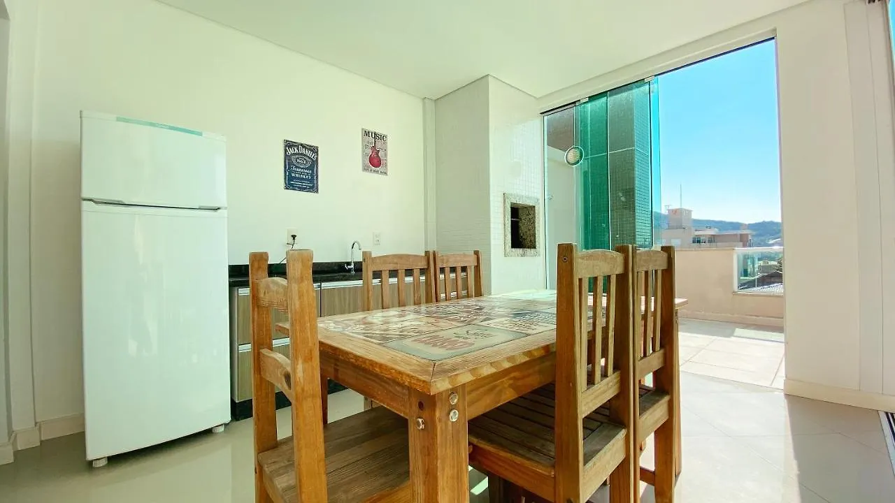 Apartamento Cobertura Duplex Quebec Bombinhas 0*,  Brasil